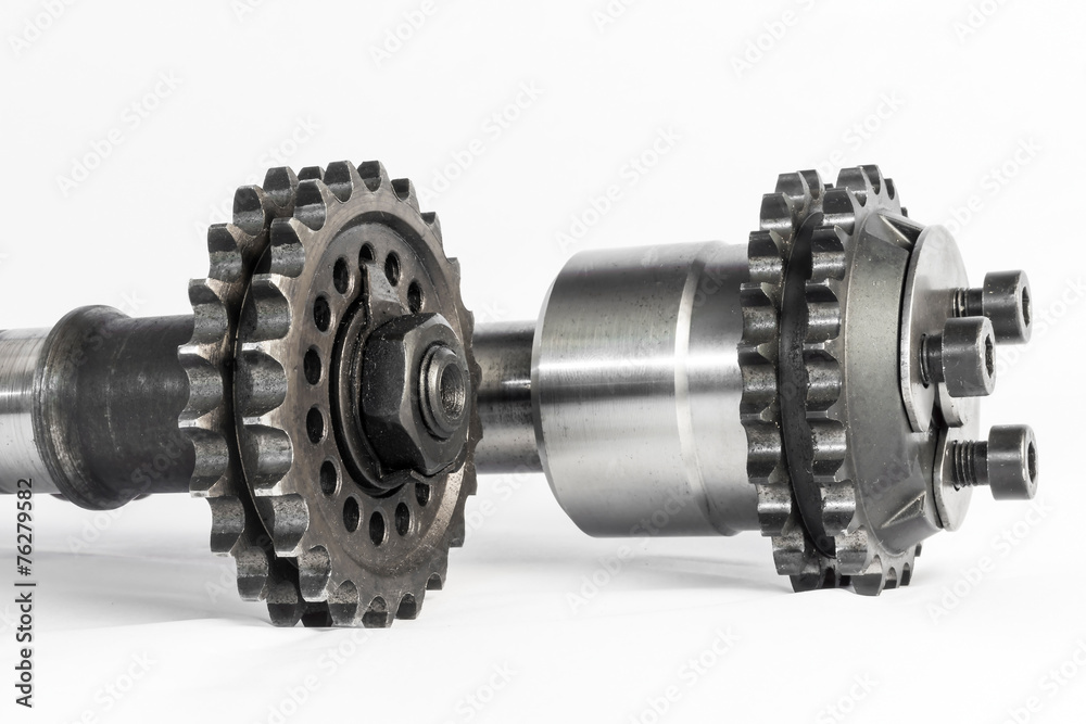 The camshaft with the gear of the internal comustion engine of t The camshaft with the gear of the internal comustion engine of t