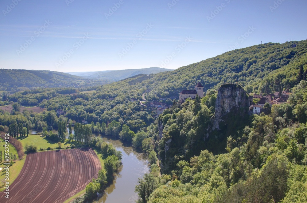 le long de la dordogne