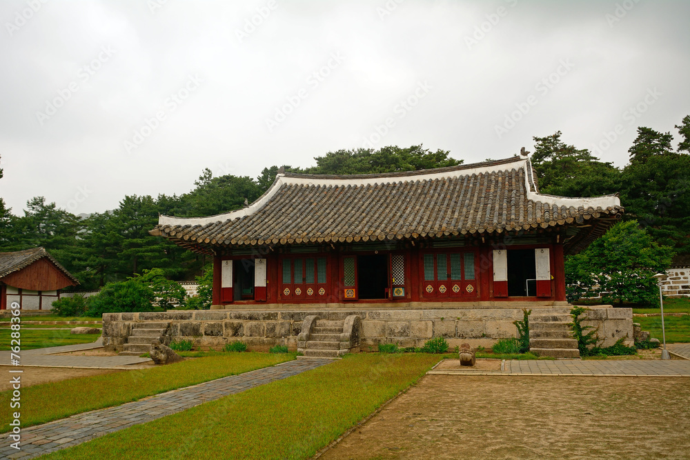 Traditional building, Kaesong, North-Korea Traditional building, Kaesong, North-Korea