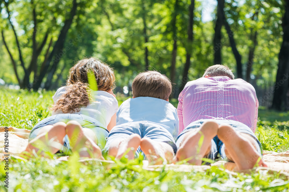 Fototapeta premium Weekend in park