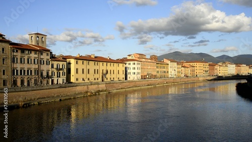 Veduta dei Lungarni, Fiume Arno, Pisa photo