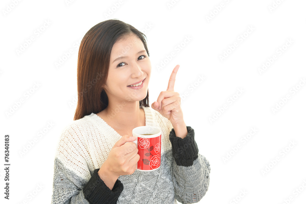 コーヒーを飲む女性 コーヒーを飲む女性
