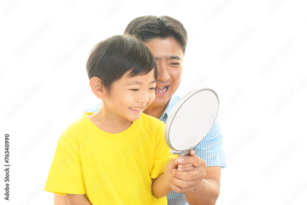 笑顔の親子 笑顔の親子