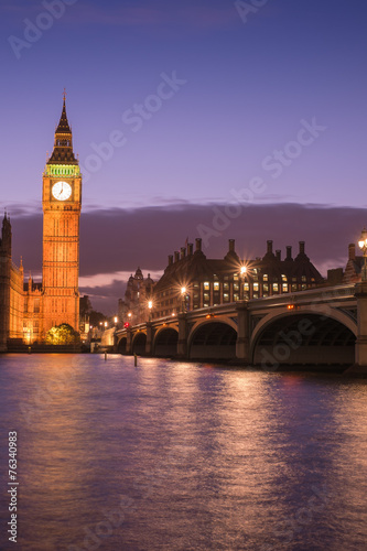 The Palace of Westminster Big Ben at night  London  England  UK.