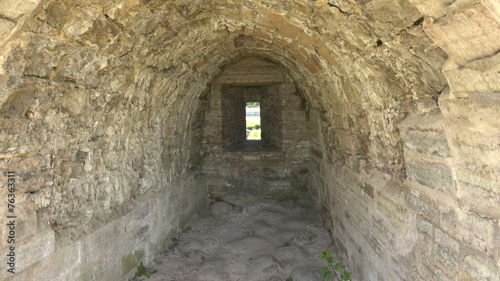 The loophole in the fortress. 4K.