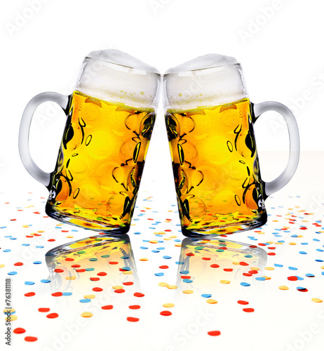 Konfetti und Bier