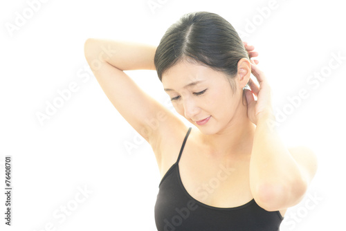 Wallpaper Mural 寛ぐ美しい女性 Torontodigital.ca