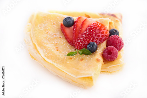 crepe and berry