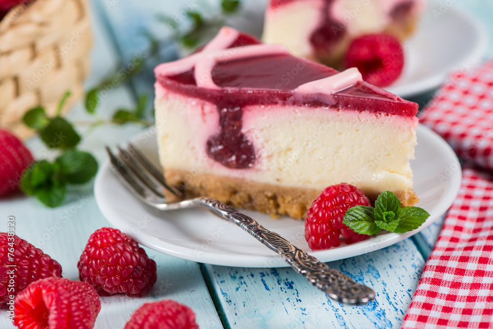 Raspberry cheesecake with fresh fruits Raspberry cheesecake with fresh fruits