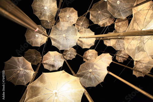 Rozjaśnione parasole dekoracyjne