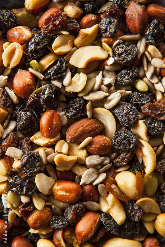 Raw Organic Homemade Trail Mix Raw Organic Homemade Trail Mix