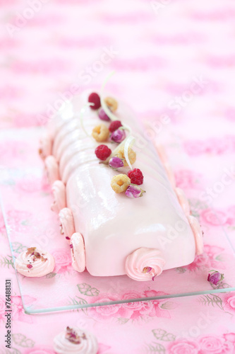 Raspberry Litchi and Rose Yule Log Cake © miuda_21