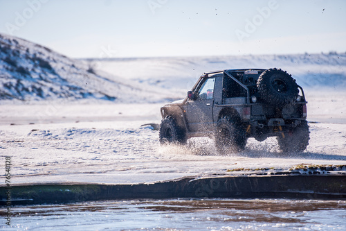 off road 4x4 in snow