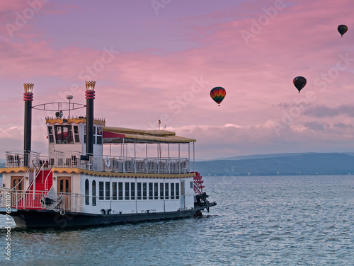 steamboat and hot air balloons