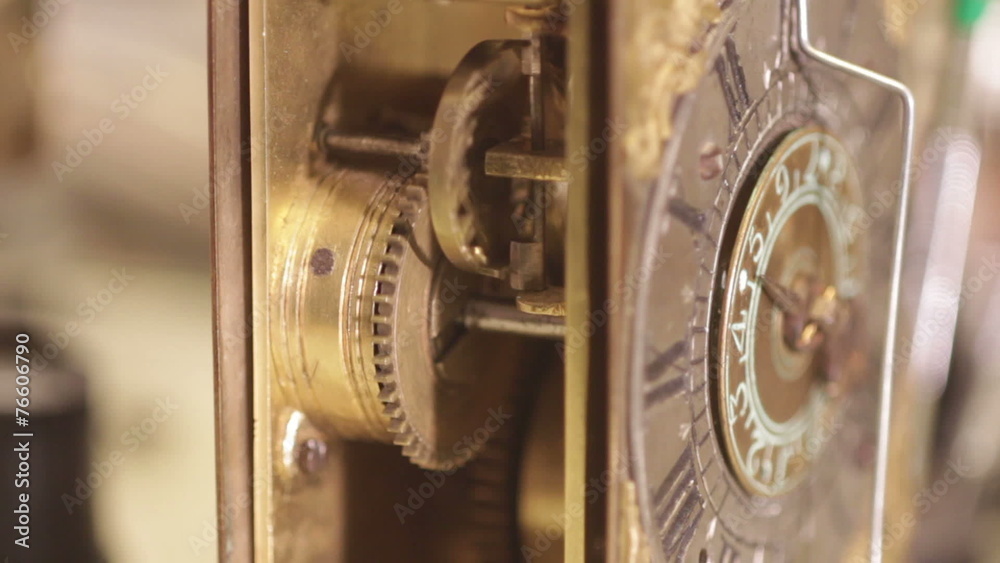 antique clock of 1700