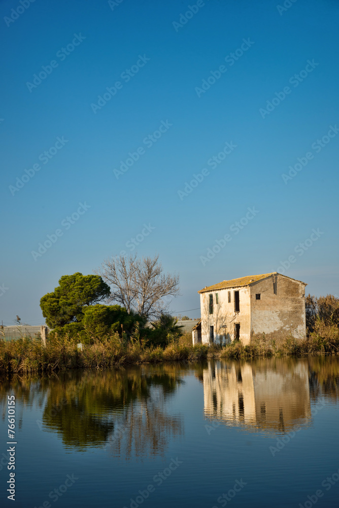 Fototapeta premium Old farmhouse