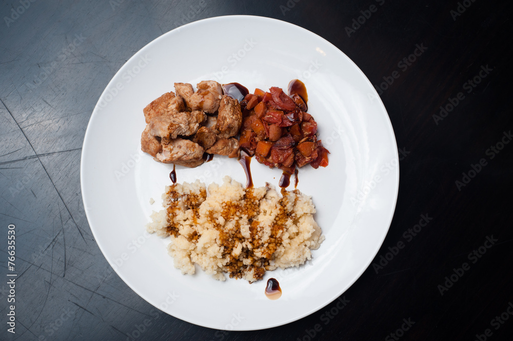 Pollo e pomodorini Pollo e pomodorini