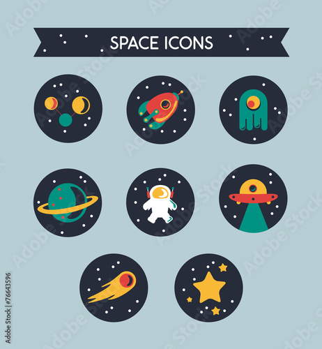 Set de iconos del espacio con estrellas, cohete y planetas.