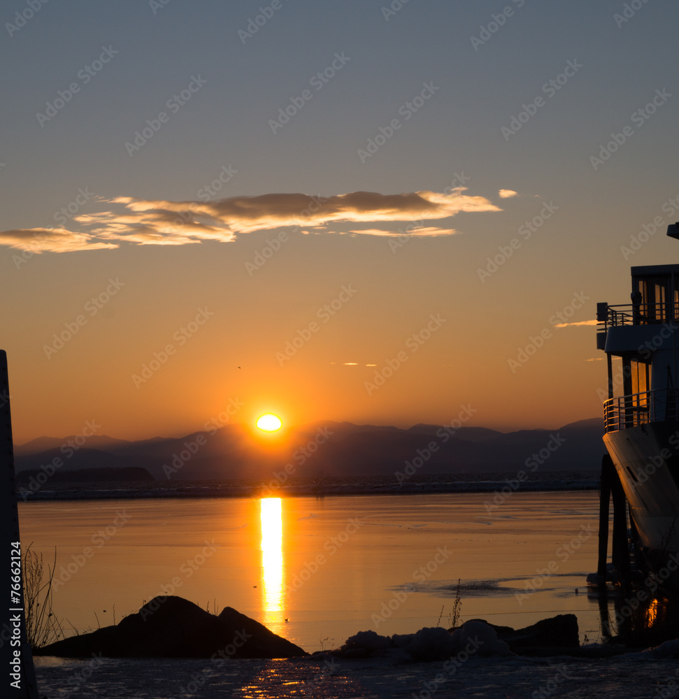 sunset lake champlain