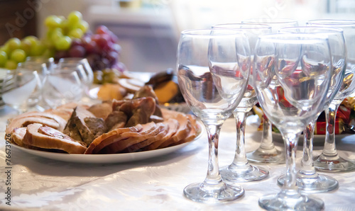 Empty glasses in restaurant