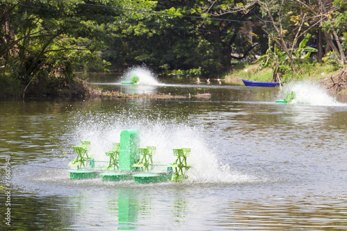 oxygen blender in water photo