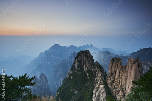 Fototapeta Naklejka Na Ścianę i Meble -  Mount Huangshan