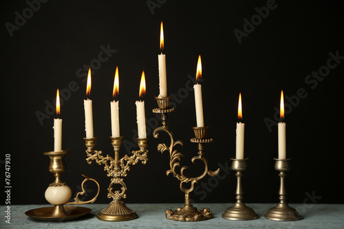 Papier peint Retro candlesticks with candles