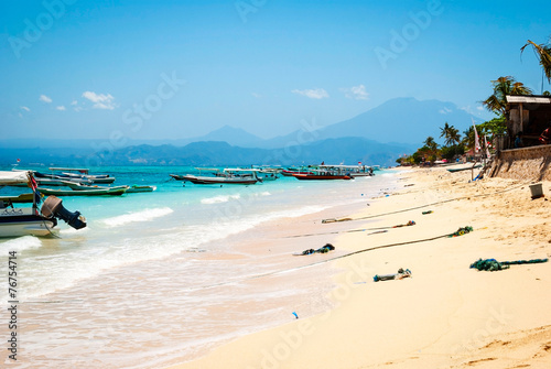 Fototapeta Naklejka Na Ścianę i Meble -  Paradise beach at Nusa Lembongan, Indonesia