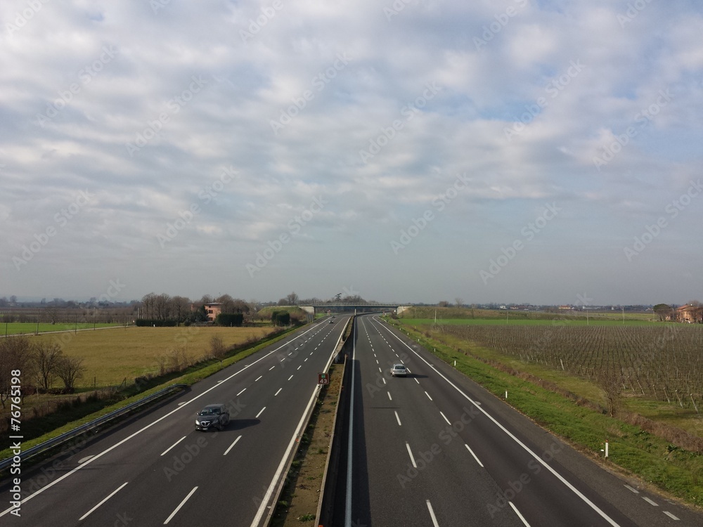 Autostrada deserta