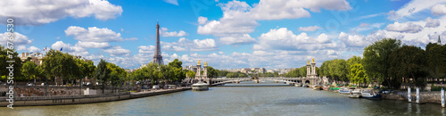 Eiffel Tower and bridge Alexandre III © Sergii Figurnyi
