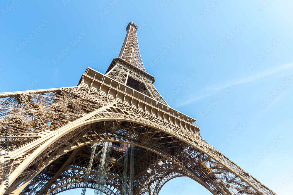 Eiffel Tower Paris summer - obrazy, fototapety, plakaty 