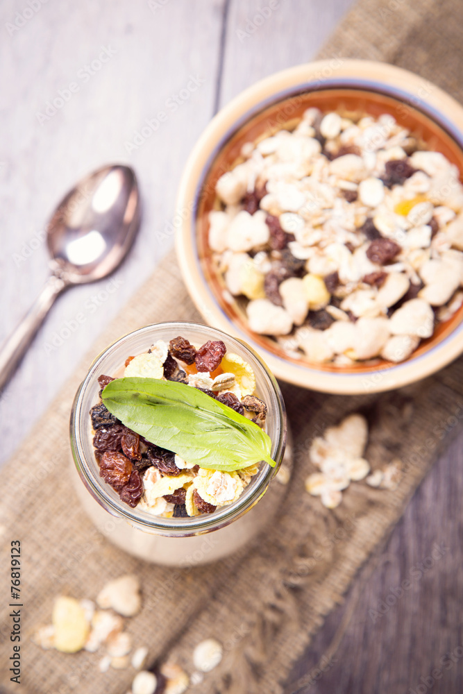 Fototapeta premium yogurt with muesli