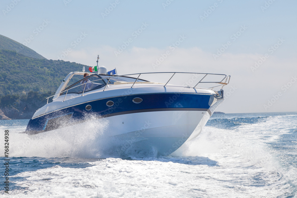 Naklejka premium motor boat