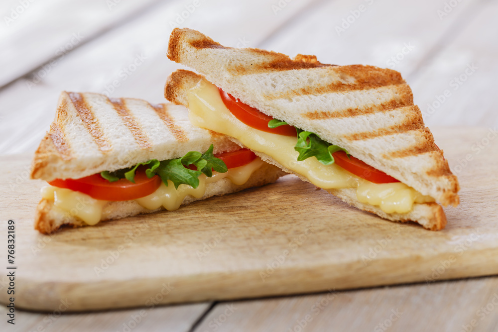 grilled sandwich toast with tomato and cheese - obrazy, fototapety, plakaty 