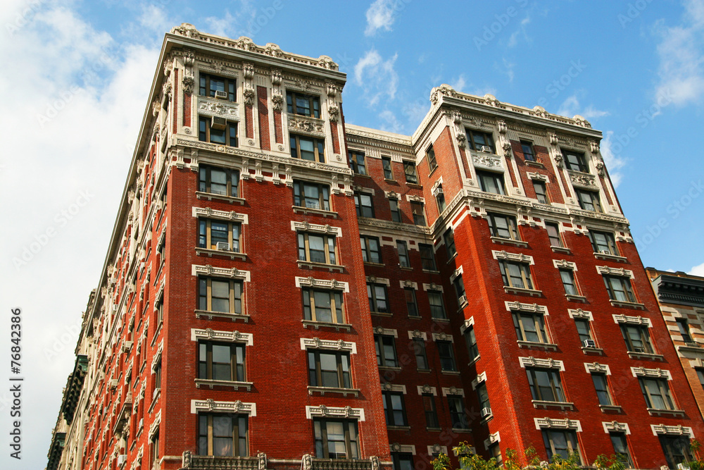Fototapeta premium Rotes Haus in New York