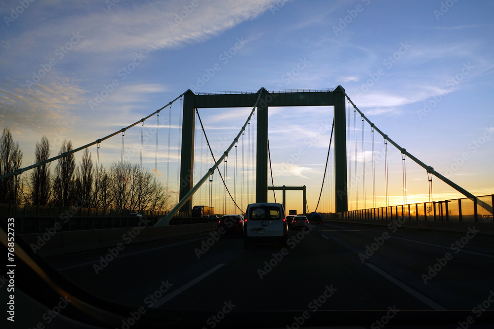 Fototapeta premium Rodenkirchener Brücke