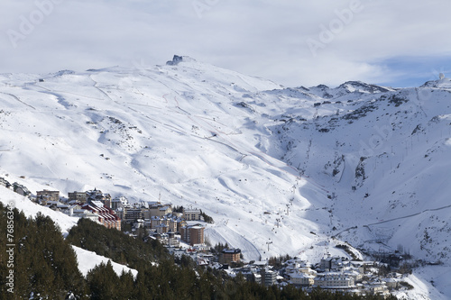 Tableau sur toile Vista de la estación de esquí de Sierra Nevada, Granada