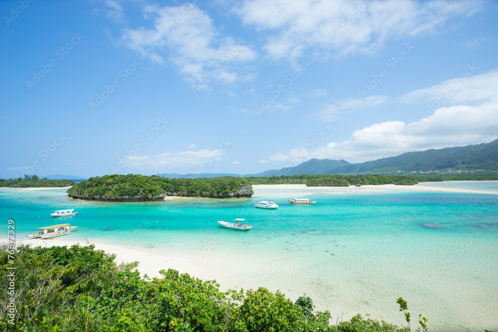 Naklejka premium Beautiful Tropical Lagoon beach paradise of Okinawa