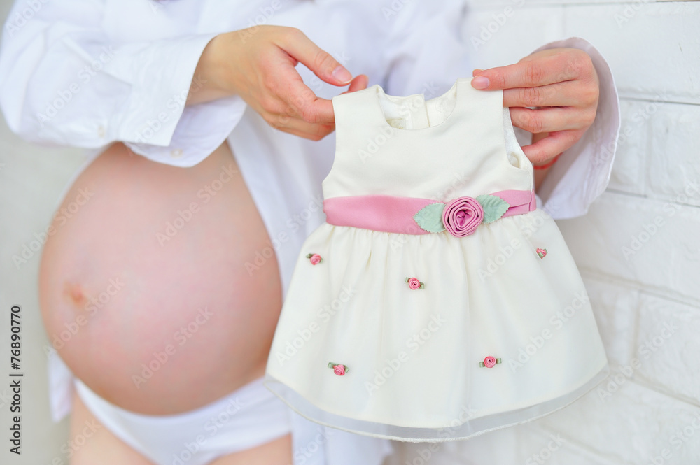 Baby girl clearance pregnancy belly pictures