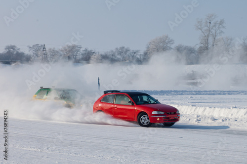 Winter ice race