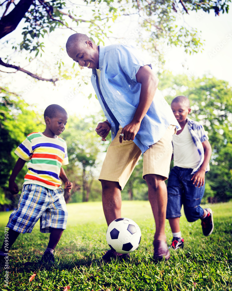 Fototapeta premium African Family Happiness Holiday Vacation Activity Concept