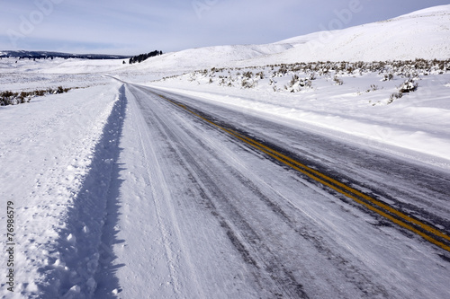 Winter Highway © kojihirano
