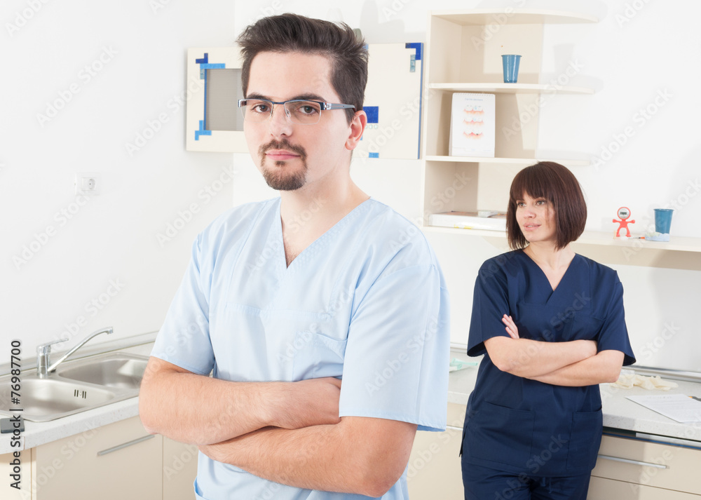 Obraz premium Confident dentist people