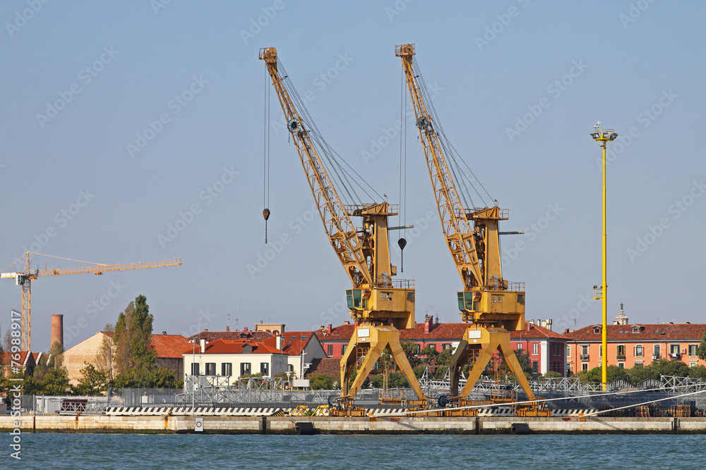 Industrial cranes