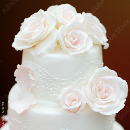 Delicious white wedding cake
