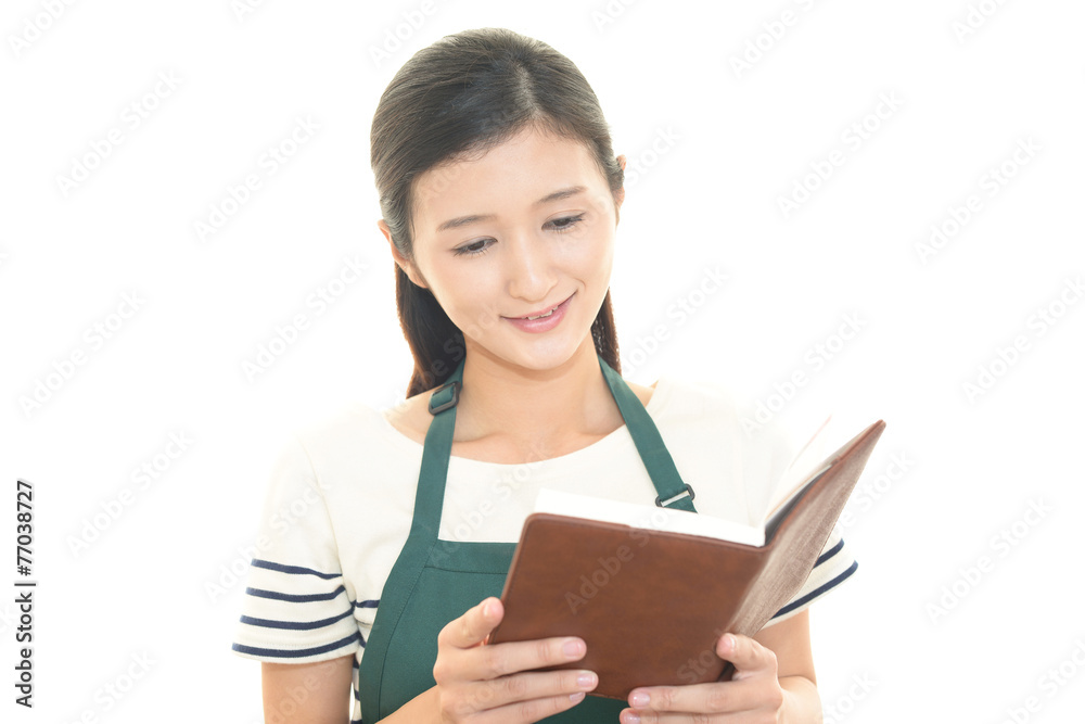 微笑む主婦 微笑む主婦