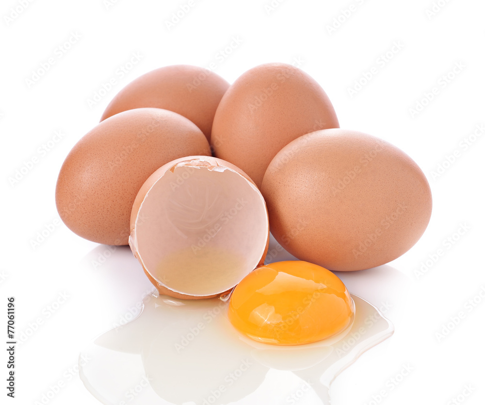 eggs isolated on white background eggs isolated on white background