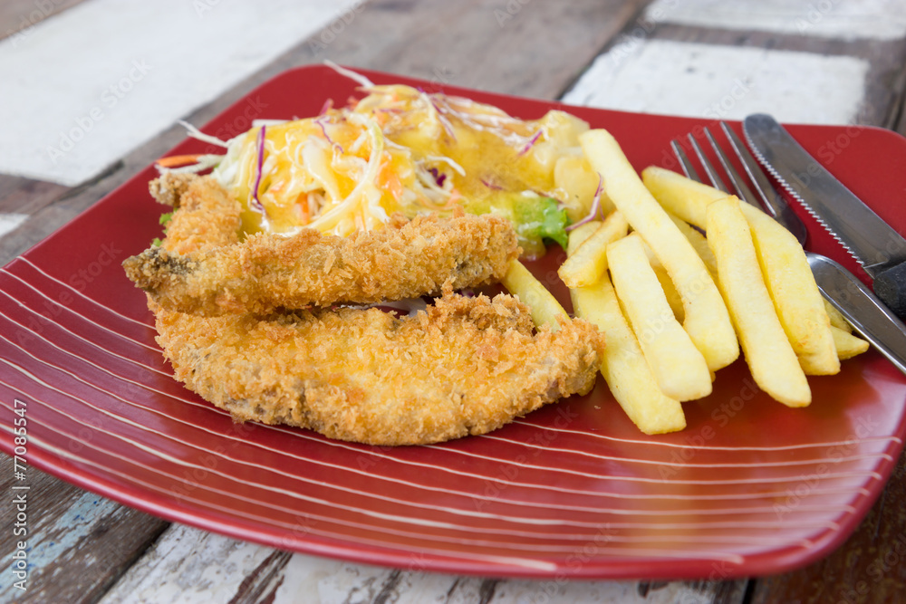 Fish steak with vegetables Fish steak with vegetables