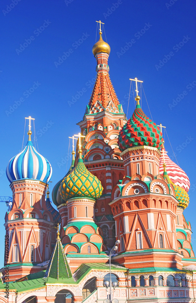 Fototapeta premium St. Basil Cathedral, Red Square, Moscow, Russia.