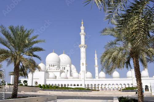Emirati Arabi Uniti. Abu Dhabi la grande moschea di Sheikh Zayed photo